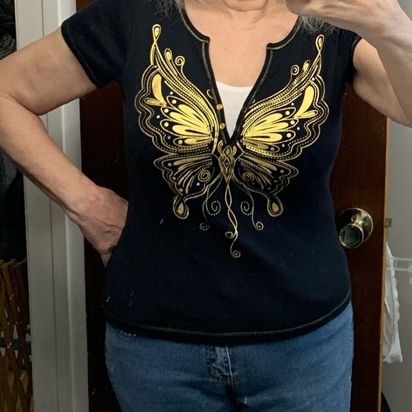 Zena Sport Tops - Zena Sport Short Sleeve Black & Gold V Neck Top